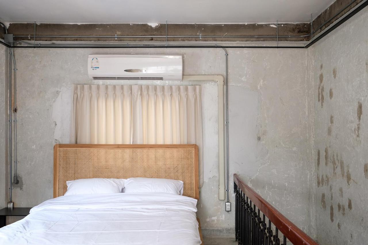 Ep1 Shophouse Hotell Bangkok Eksteriør bilde
