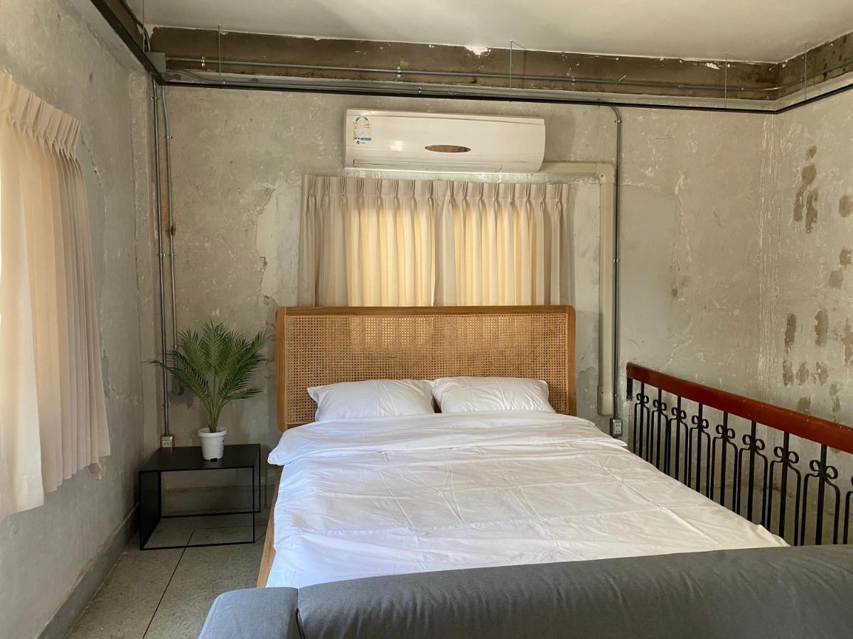 Ep1 Shophouse Hotell Bangkok Eksteriør bilde